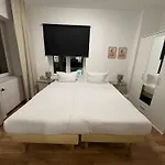 Neues Apartmenthaus Mit 4 Im Zentrum 伊策霍