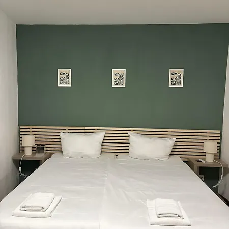 Neues Apartmenthaus Mit 4 Im Zentrum * Itzehoe